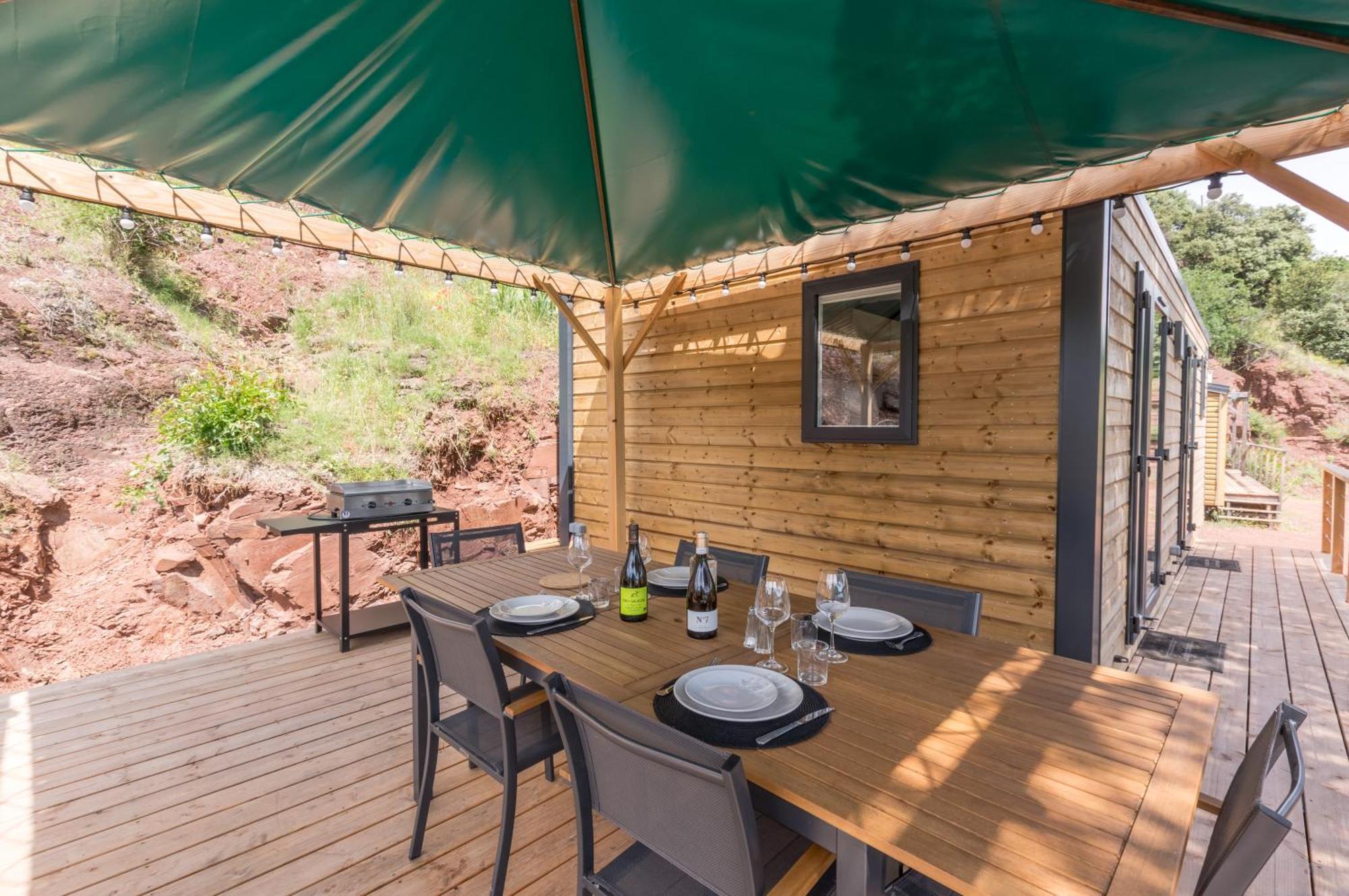 Camping Le Mas De Riri Celles  Exterior photo